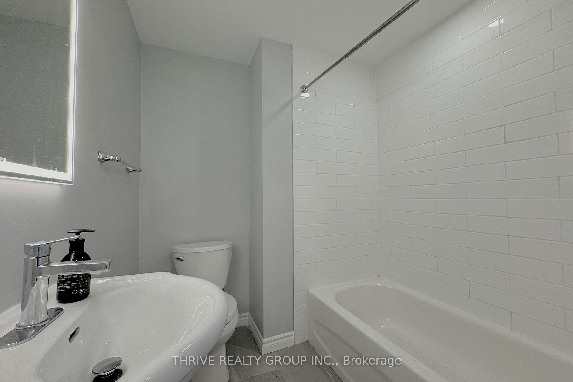 Photo 7 of Unit 10, 268 Talbot Street, St. Thomas — HOMEH