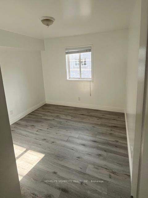 Photo 7 of Unit UPPER, 23 Division Street, St. Catharines, E. Chester — HOMEH