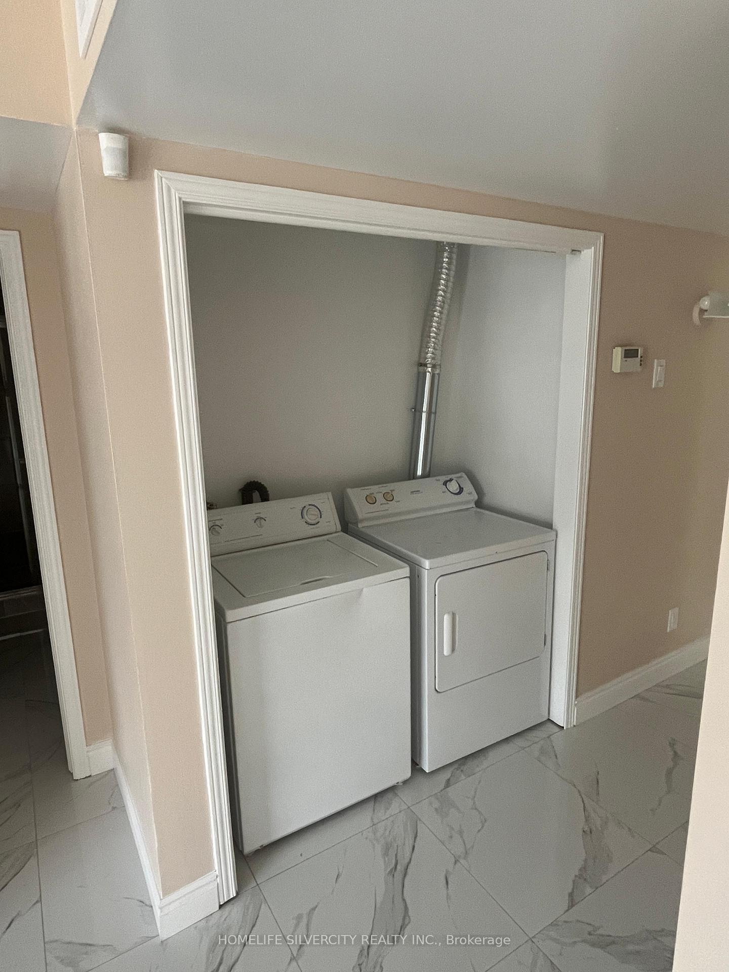 Photo 11 of Unit UPPER, 23 Division Street, St. Catharines, E. Chester — HOMEH