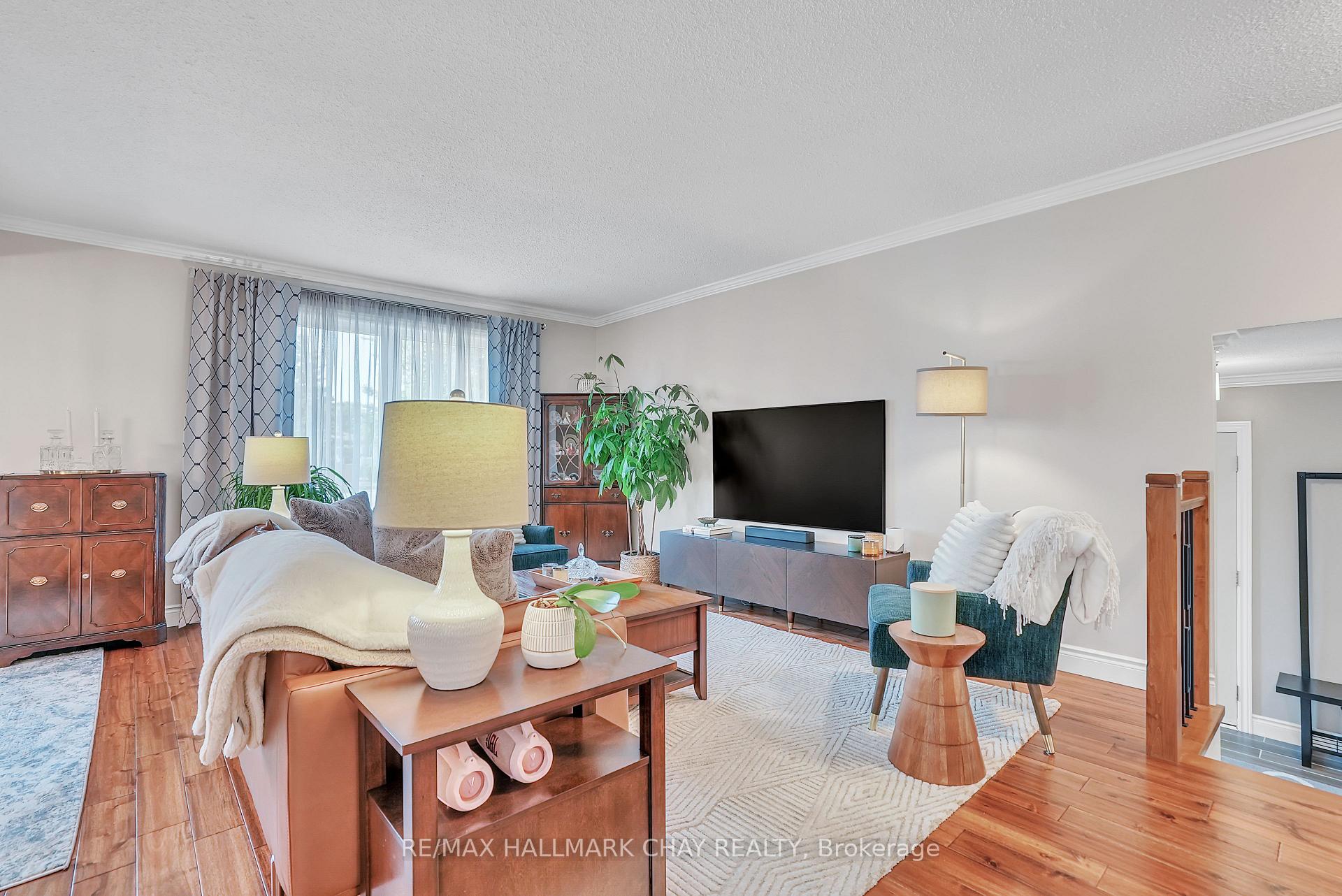 Photo 10 of 55 Shaw Street, Springwater, Elmvale — HOMEH