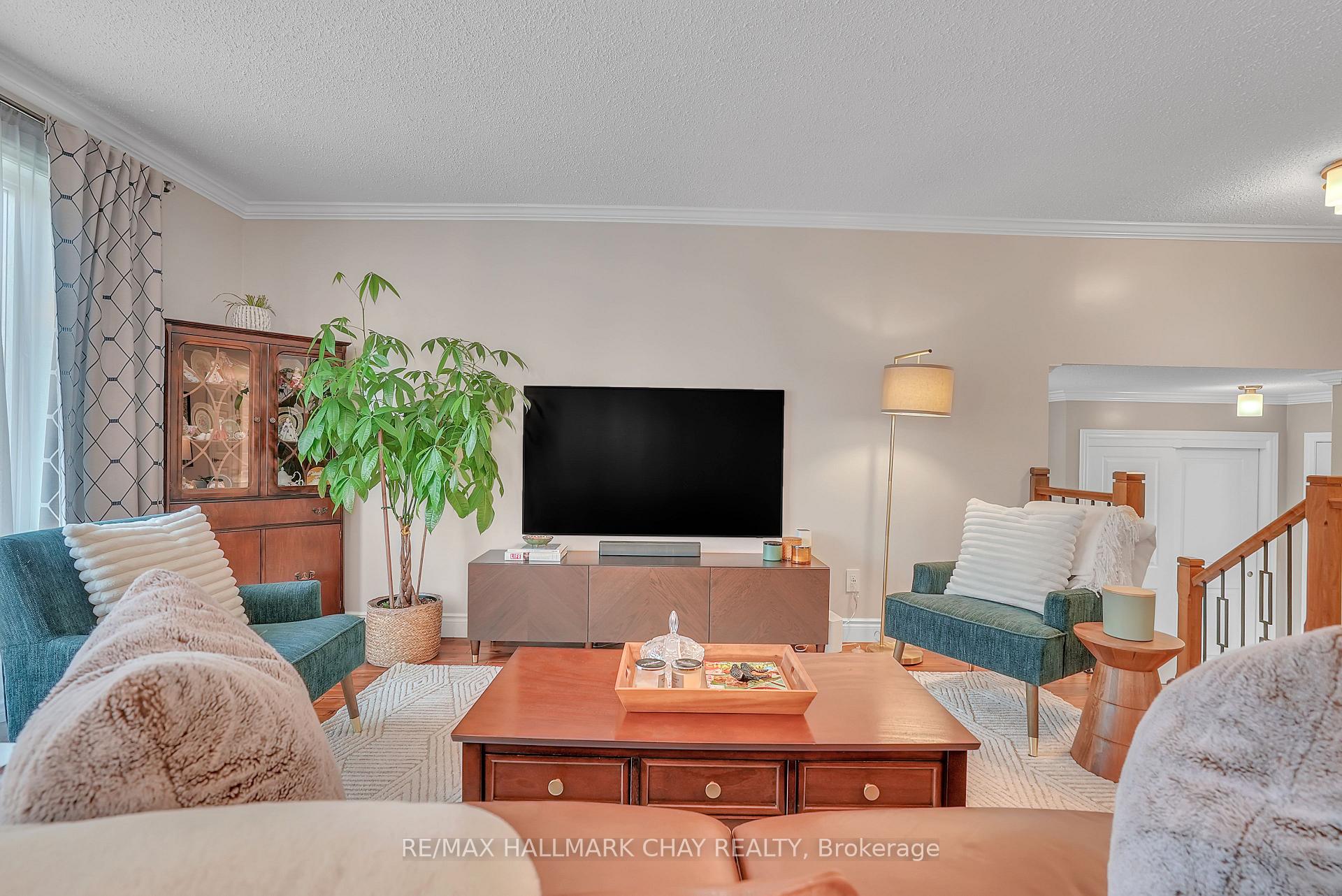 Photo 11 of 55 Shaw Street, Springwater, Elmvale — HOMEH