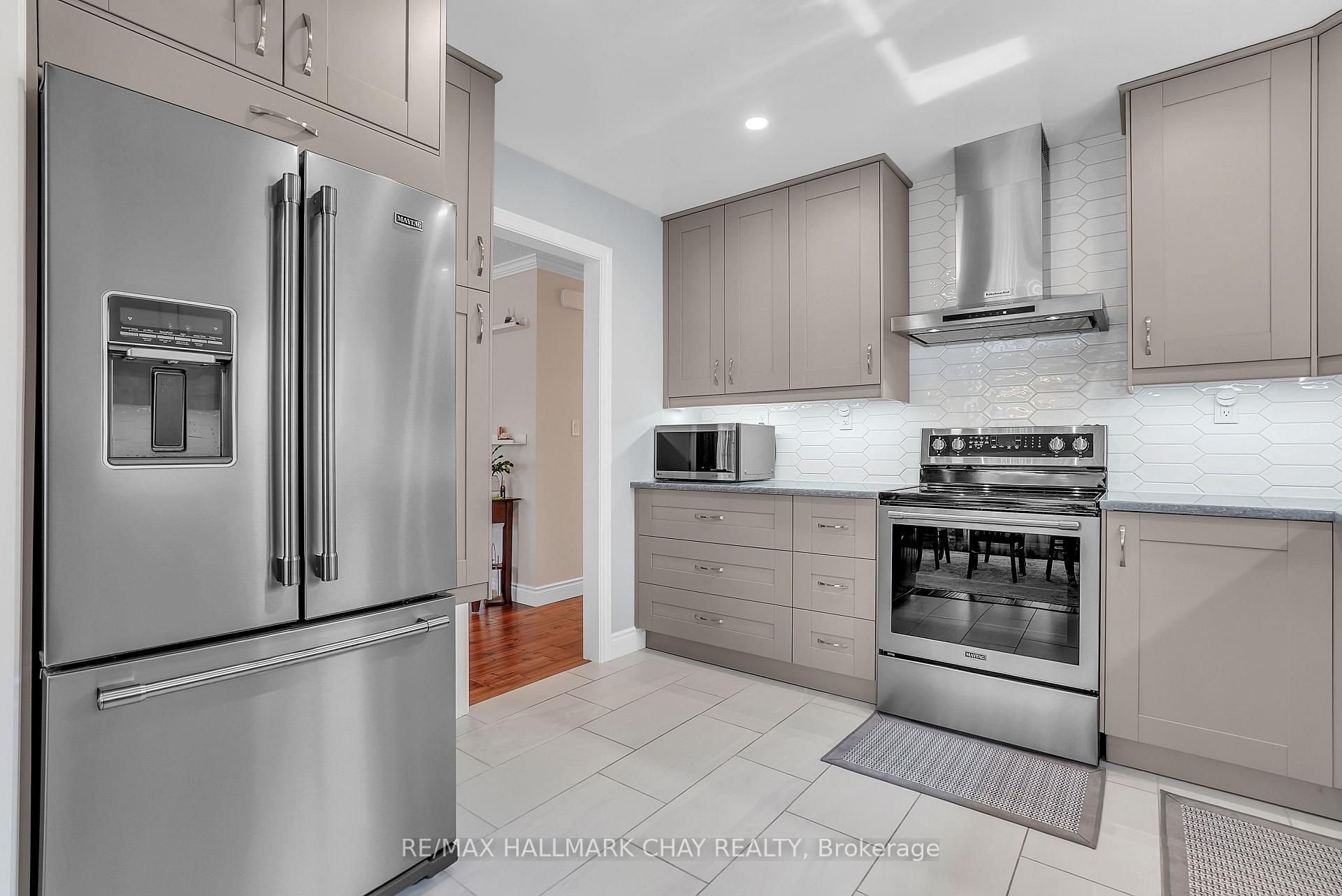 Photo 16 of 55 Shaw Street, Springwater, Elmvale — HOMEH