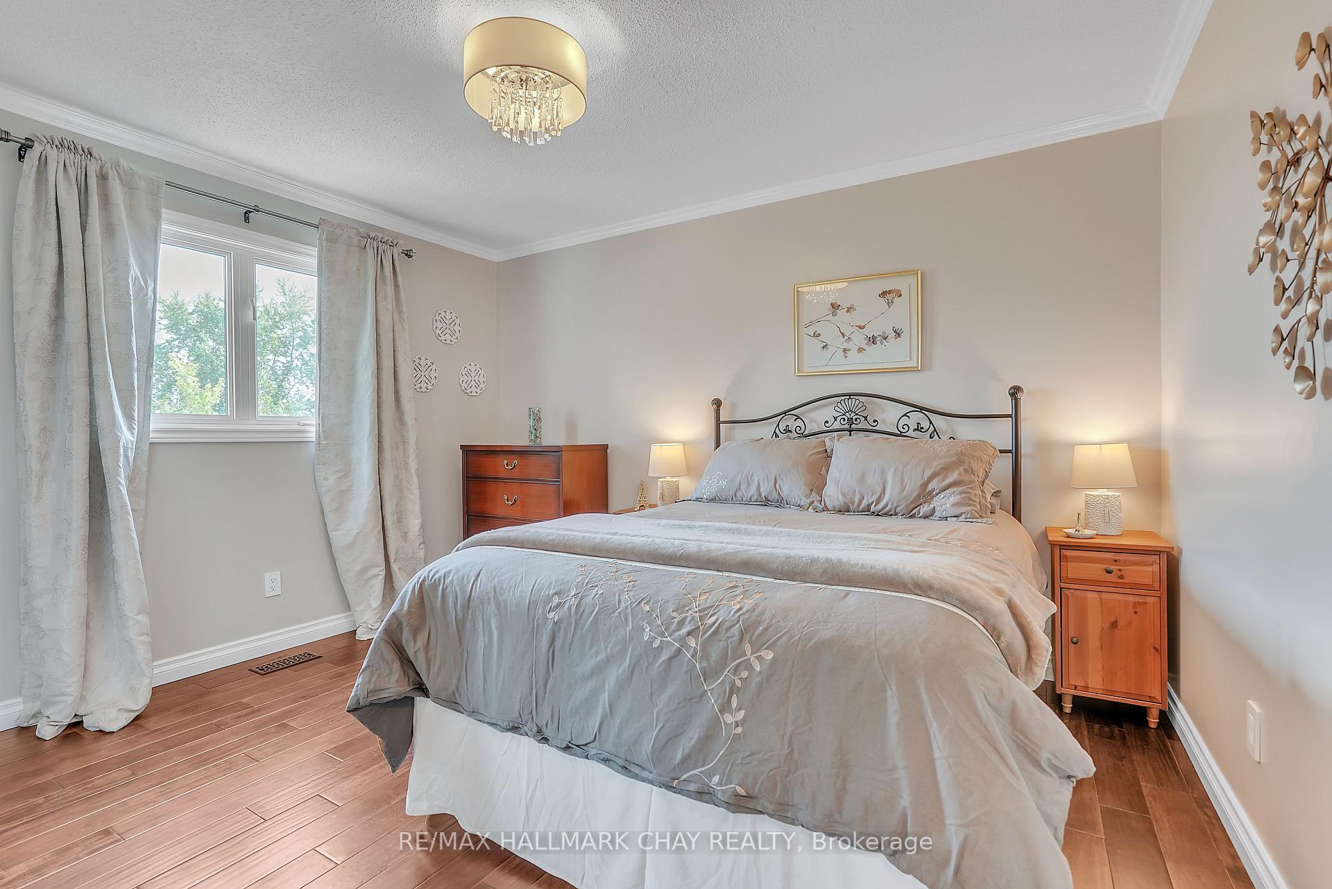 Photo 18 of 55 Shaw Street, Springwater, Elmvale — HOMEH