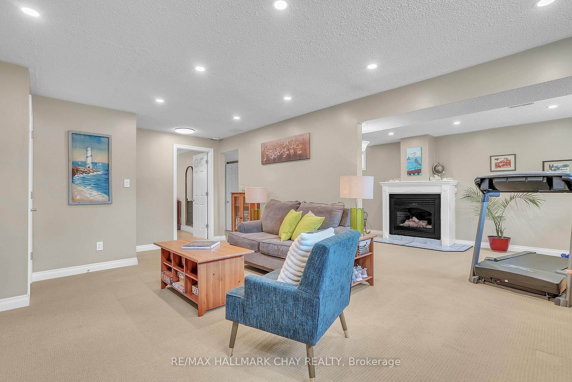 Photo 25 of 55 Shaw Street, Springwater, Elmvale — HOMEH