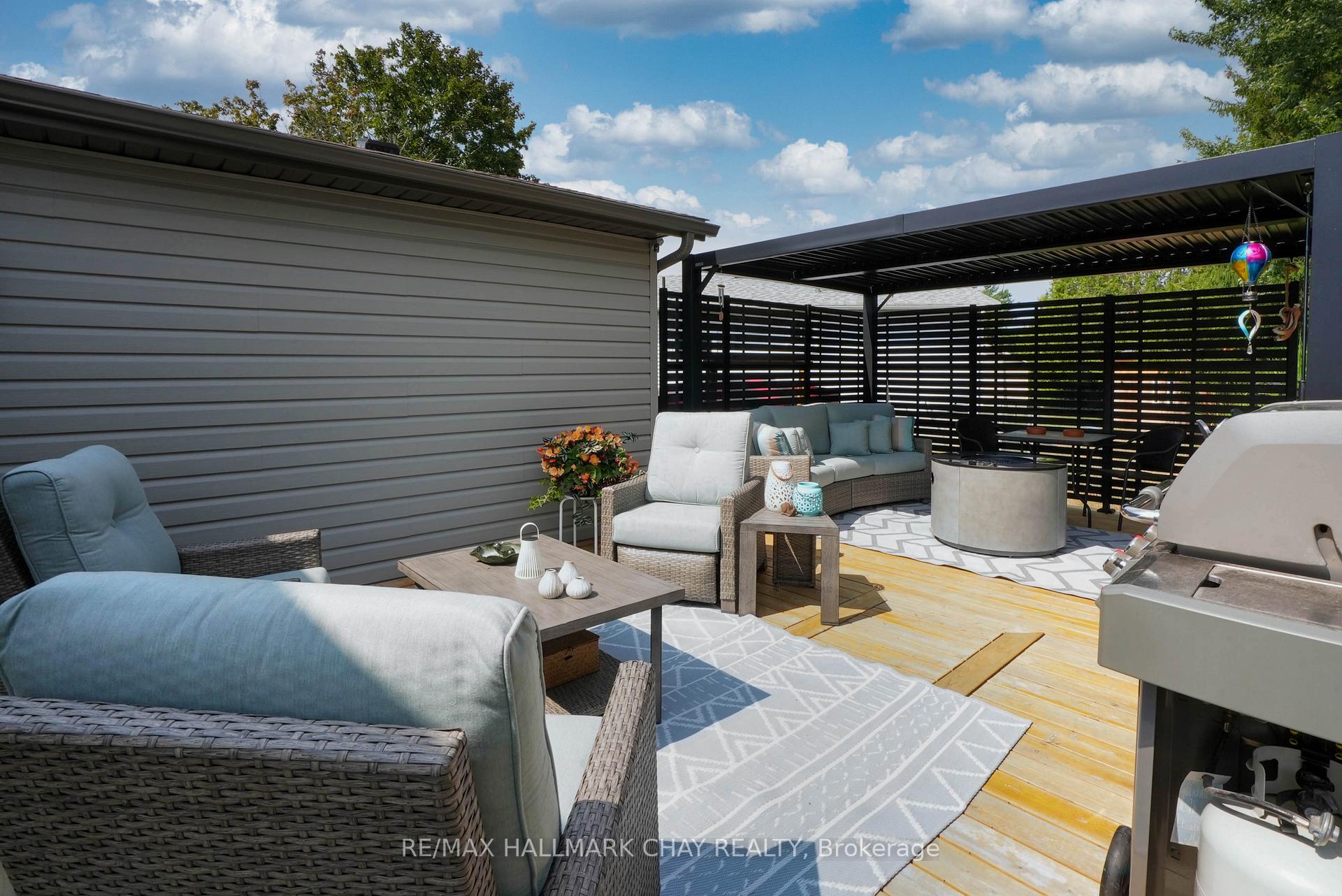 Photo 33 of 55 Shaw Street, Springwater, Elmvale — HOMEH