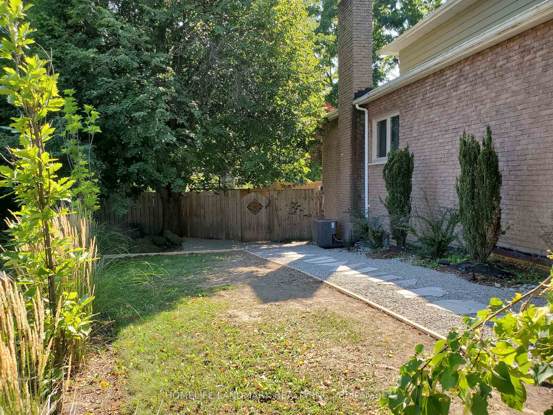 Photo 7 of Unit Basement, 14 Aberdeen Circle, St. Catharines, Glendale/Glenridge — HOMEH