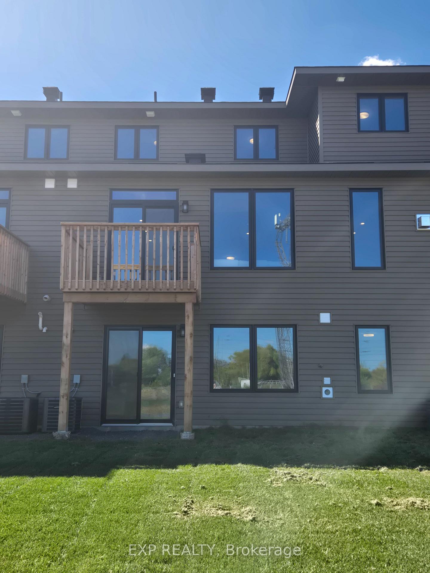 Photo 15 of 175 Craig Duncan Terrace, Ottawa, Stittsville (South) — HOMEH