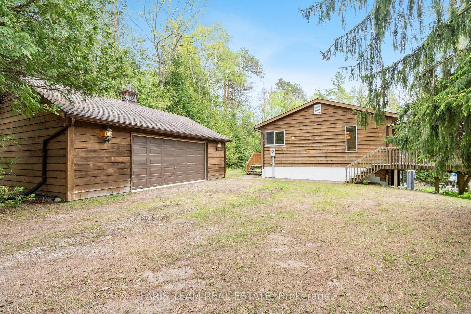 Photo 5 of 2385 Whetham Road, Springwater, Rural Springwater — HOMEH