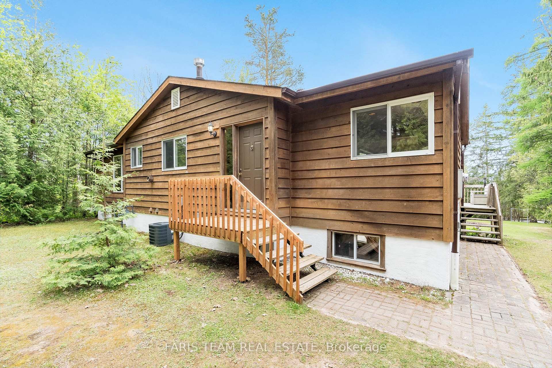 Photo 6 of 2385 Whetham Road, Springwater, Rural Springwater — HOMEH
