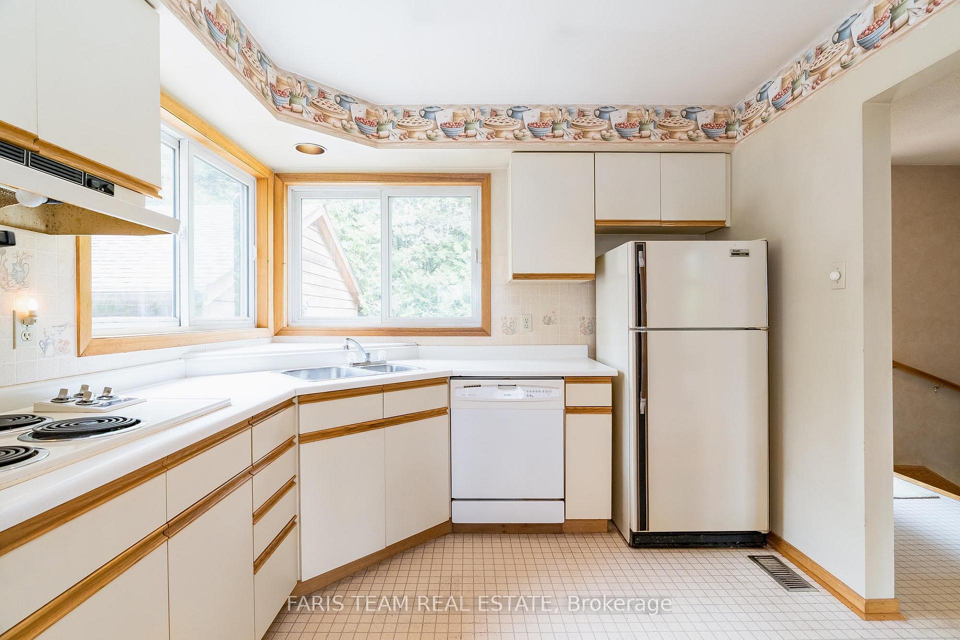 Photo 9 of 2385 Whetham Road, Springwater, Rural Springwater — HOMEH