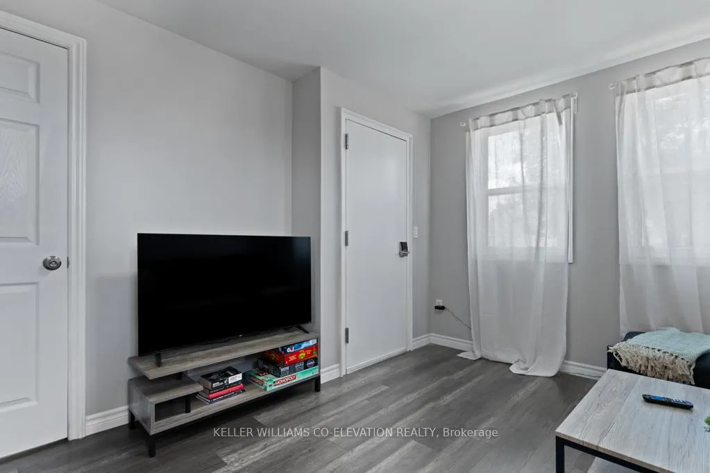 Photo 5 of Unit 1, 9 Merigold Street, St. Catharines, Western Hill — HOMEH