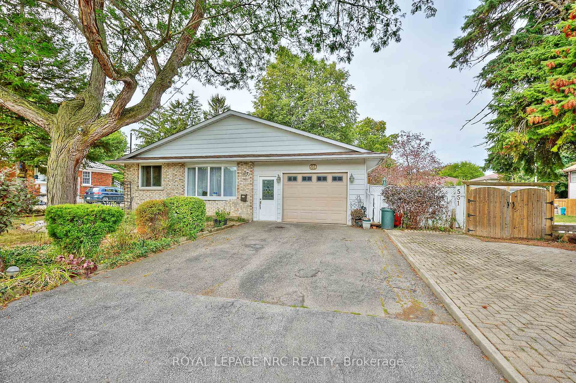 Photo 1 of 551 Geneva Street, St. Catharines, Lakeport — HOMEH