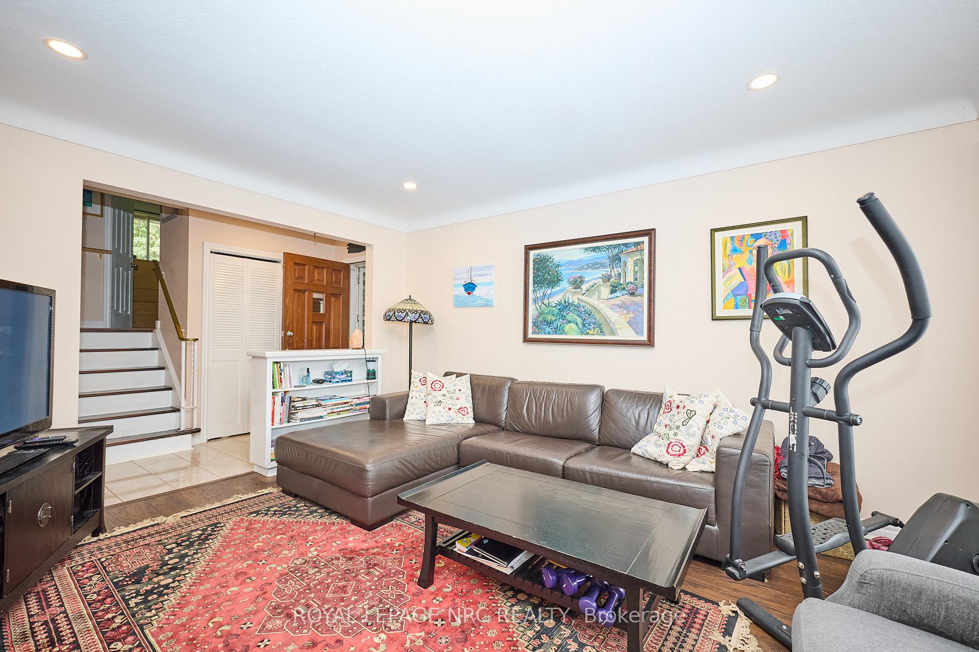 Photo 7 of 551 Geneva Street, St. Catharines, Lakeport — HOMEH