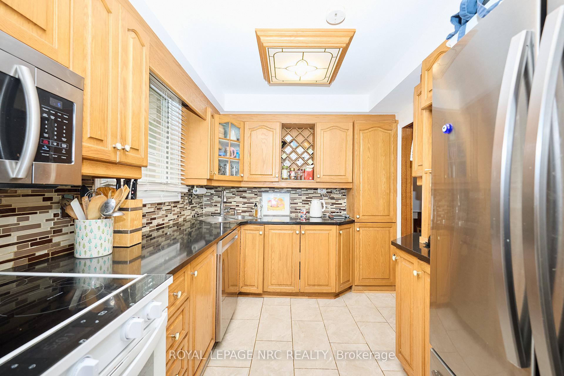 Photo 9 of 551 Geneva Street, St. Catharines, Lakeport — HOMEH