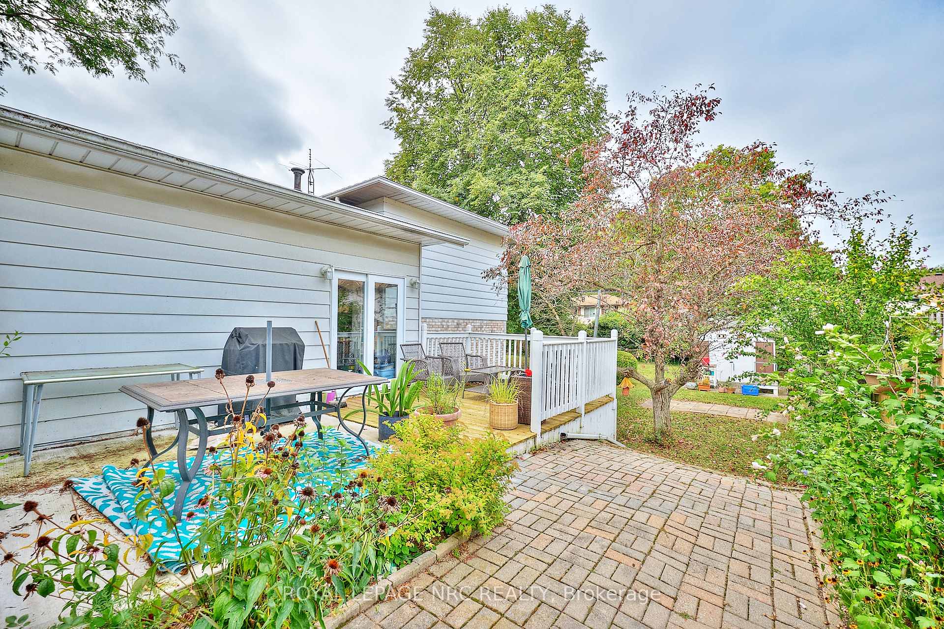 Photo 27 of 551 Geneva Street, St. Catharines, Lakeport — HOMEH