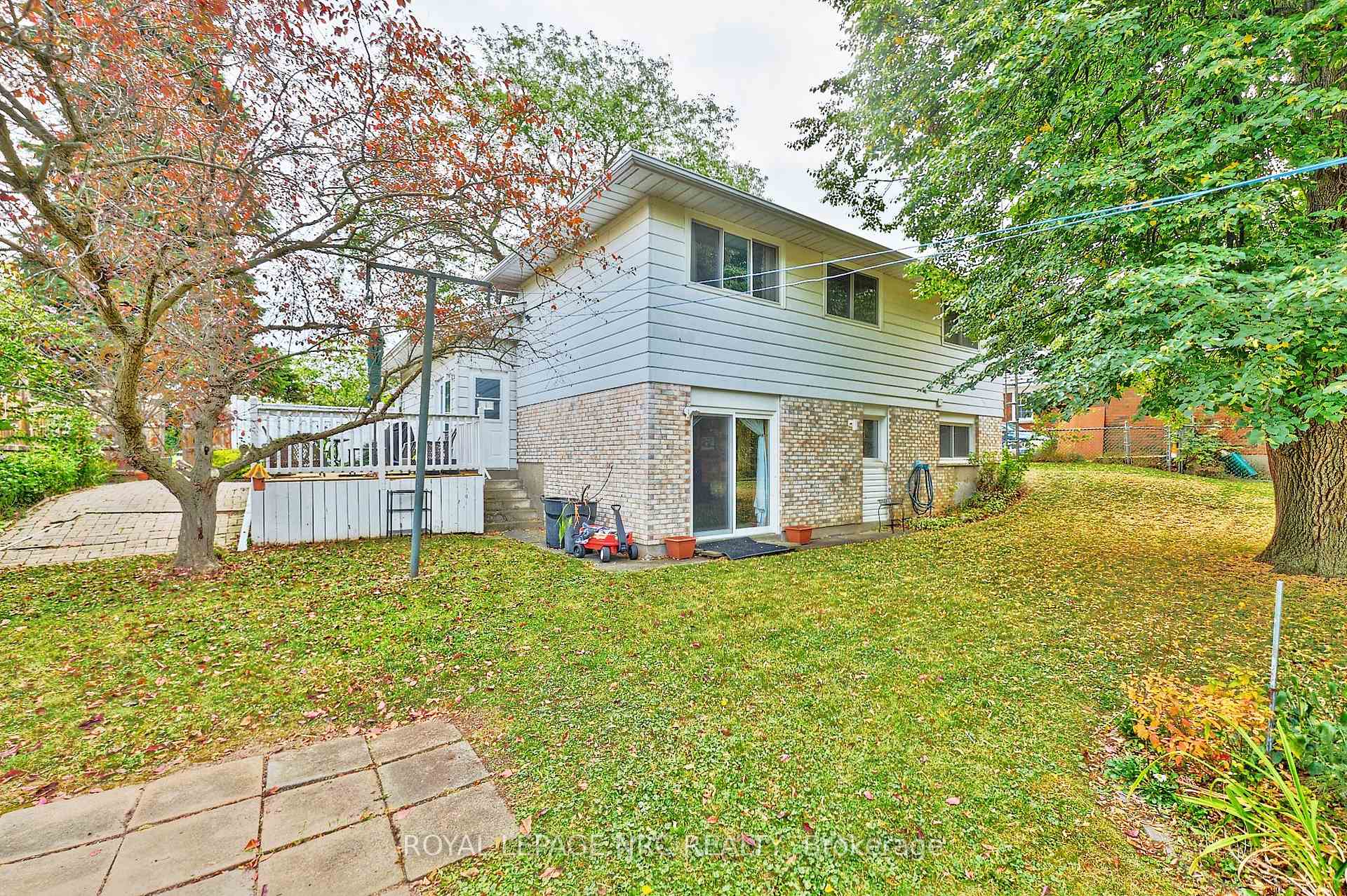 Photo 30 of 551 Geneva Street, St. Catharines, Lakeport — HOMEH