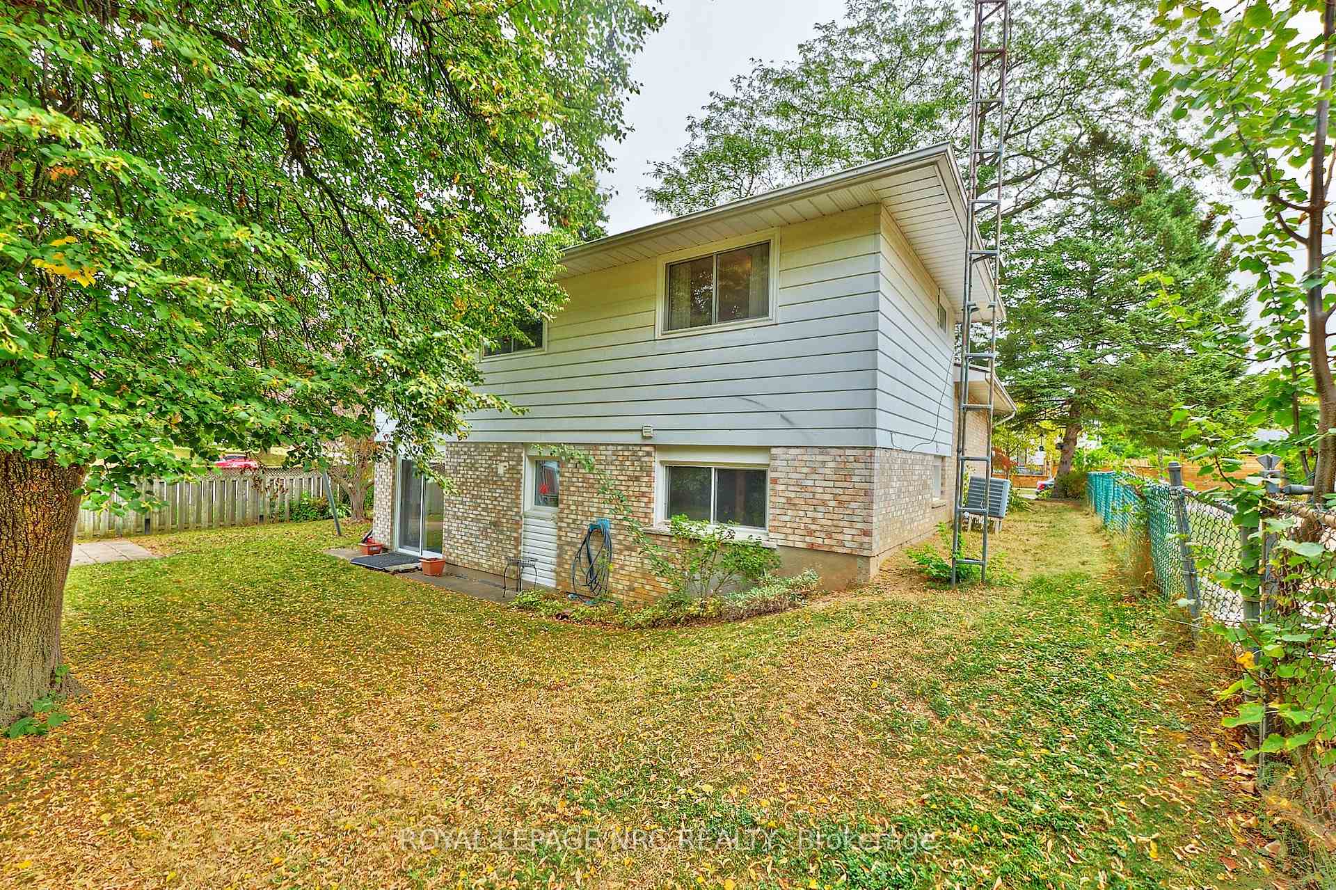 Photo 32 of 551 Geneva Street, St. Catharines, Lakeport — HOMEH
