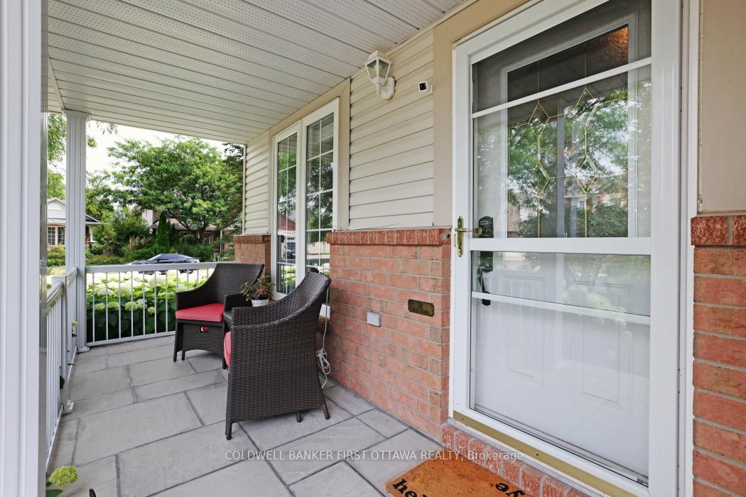 Photo 5 of 10 Ladybirds Crescent, Ottawa, Stittsville (North) — HOMEH