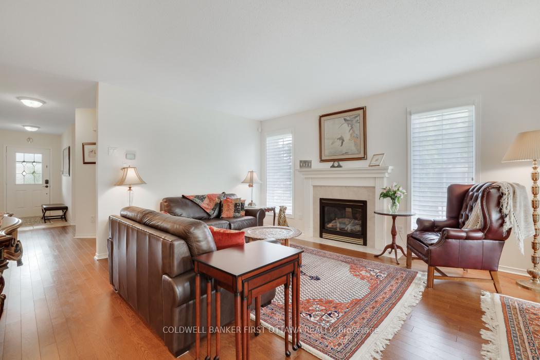 Photo 12 of 10 Ladybirds Crescent, Ottawa, Stittsville (North) — HOMEH