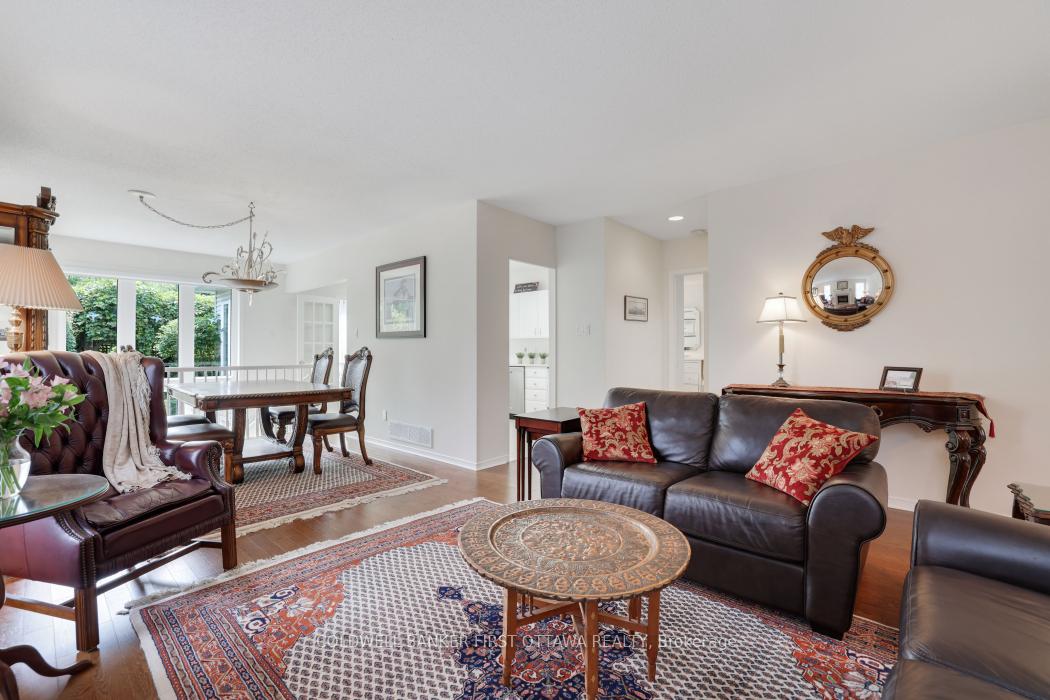 Photo 14 of 10 Ladybirds Crescent, Ottawa, Stittsville (North) — HOMEH