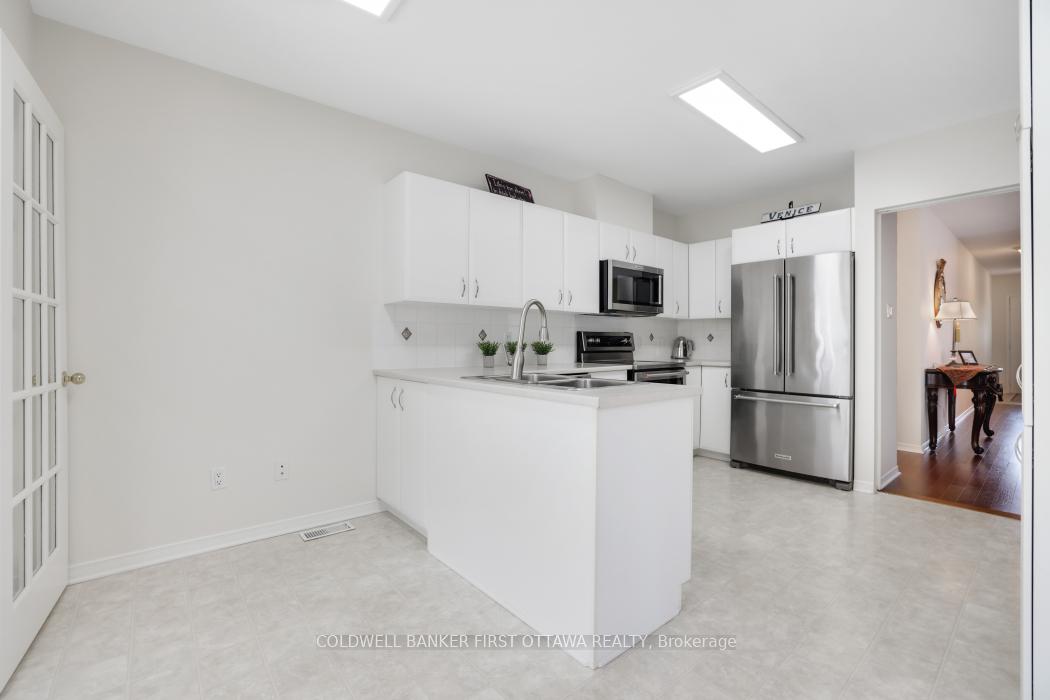 Photo 17 of 10 Ladybirds Crescent, Ottawa, Stittsville (North) — HOMEH