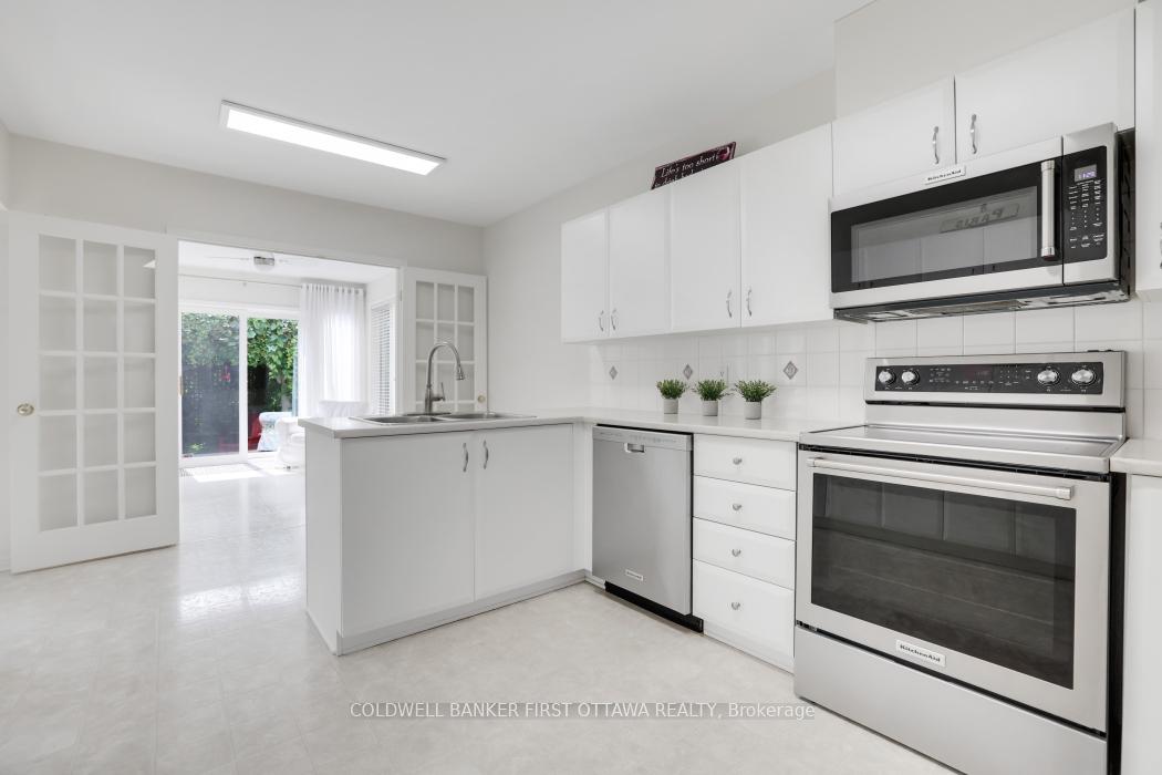Photo 19 of 10 Ladybirds Crescent, Ottawa, Stittsville (North) — HOMEH