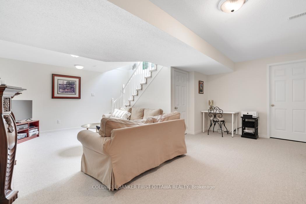 Photo 31 of 10 Ladybirds Crescent, Ottawa, Stittsville (North) — HOMEH