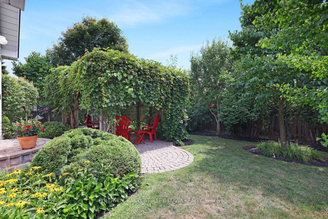 Photo 36 of 10 Ladybirds Crescent, Ottawa, Stittsville (North) — HOMEH