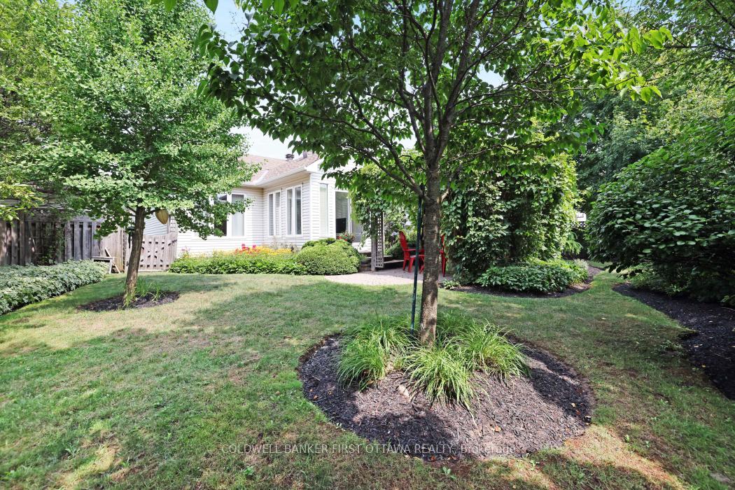 Photo 37 of 10 Ladybirds Crescent, Ottawa, Stittsville (North) — HOMEH