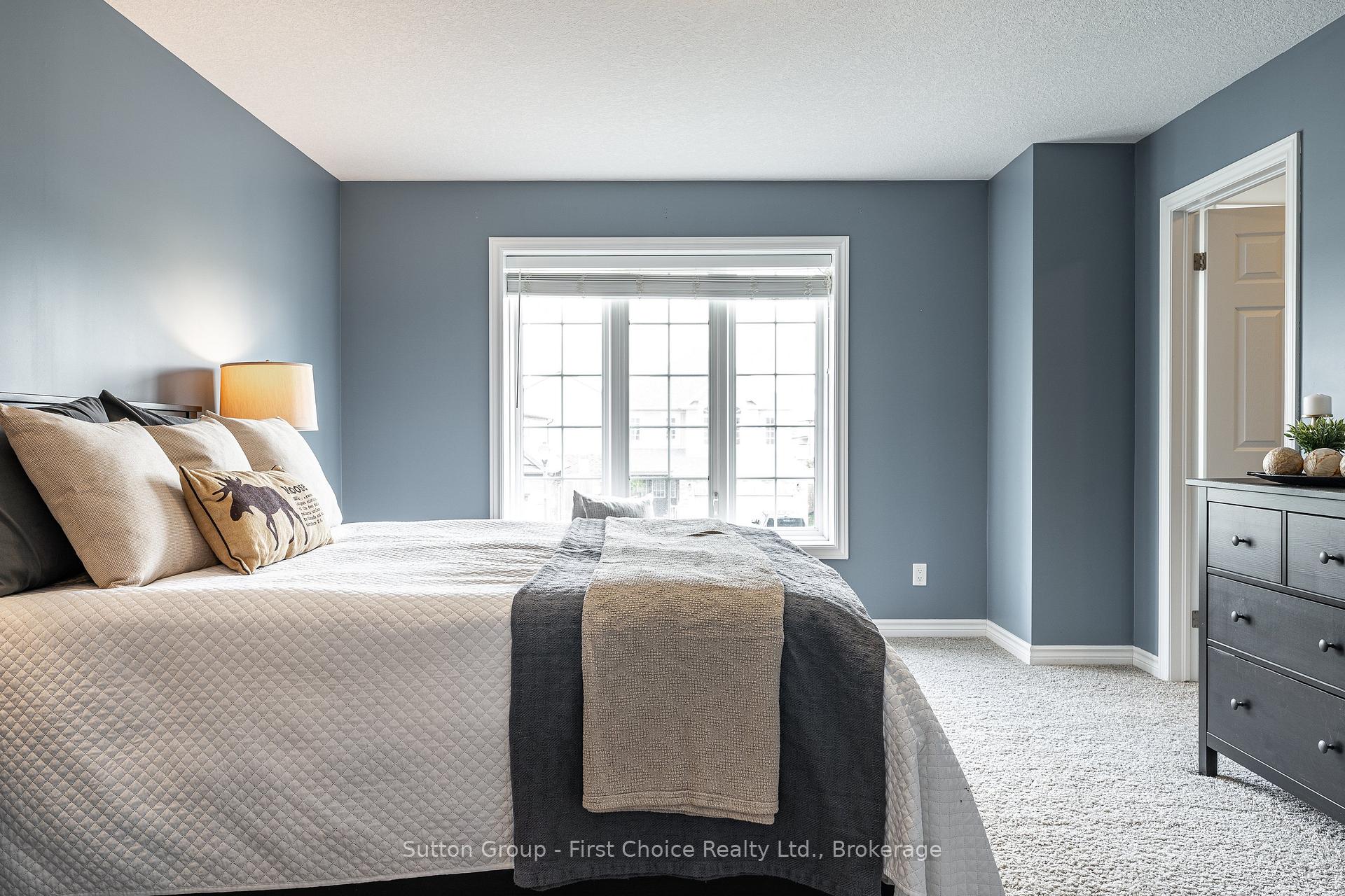 Photo 17 of 6 Robertson Drive, Stratford — HOMEH