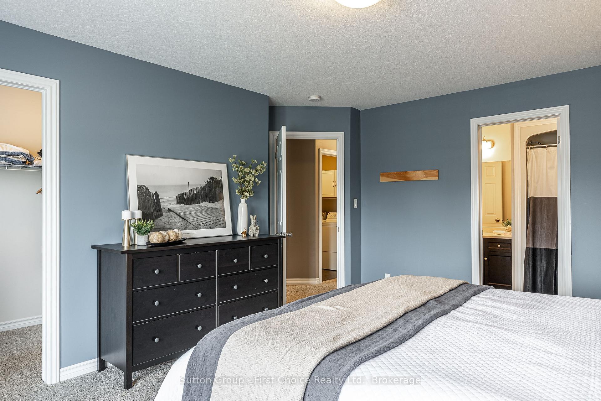 Photo 19 of 6 Robertson Drive, Stratford — HOMEH