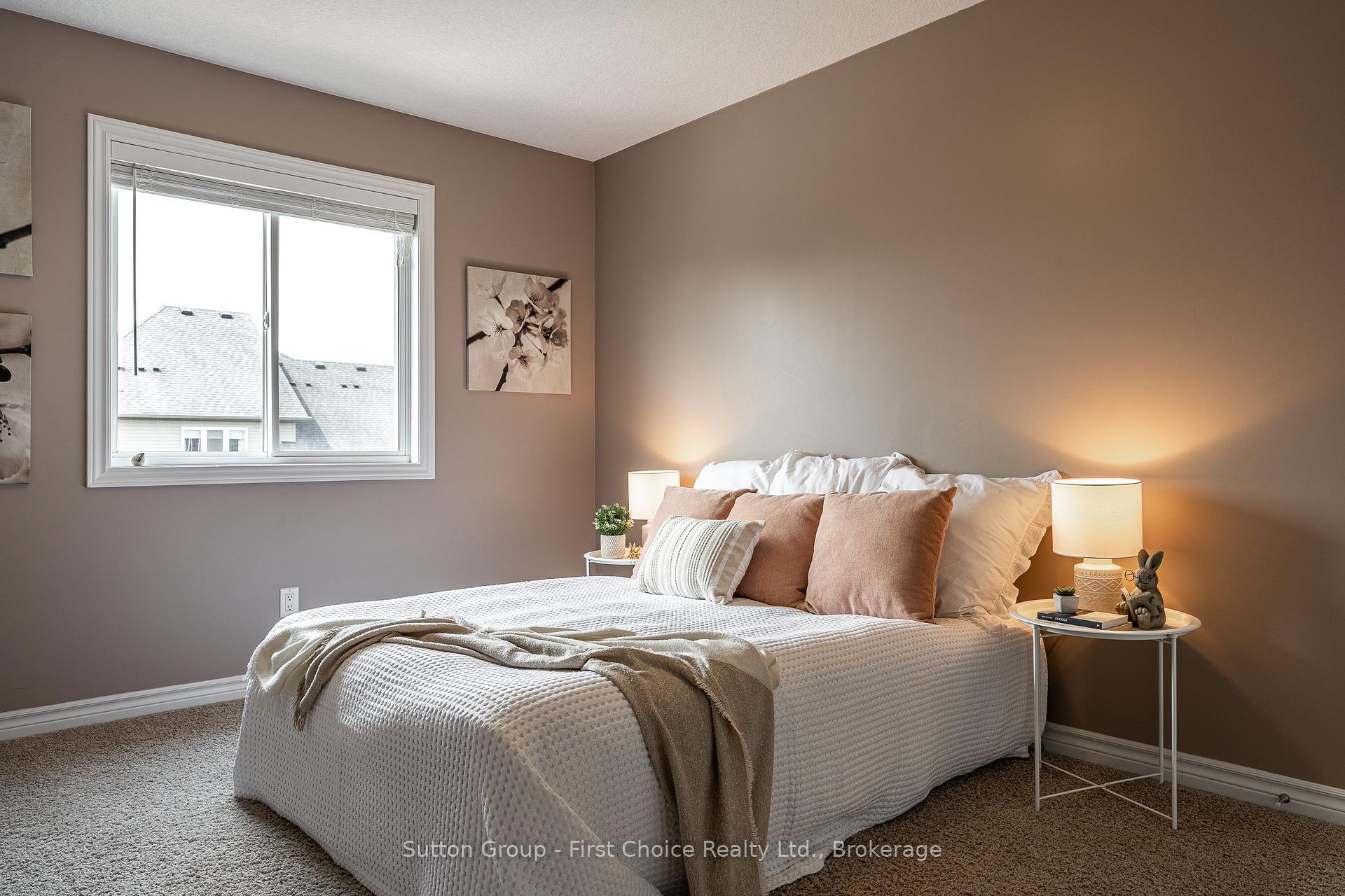 Photo 22 of 6 Robertson Drive, Stratford — HOMEH