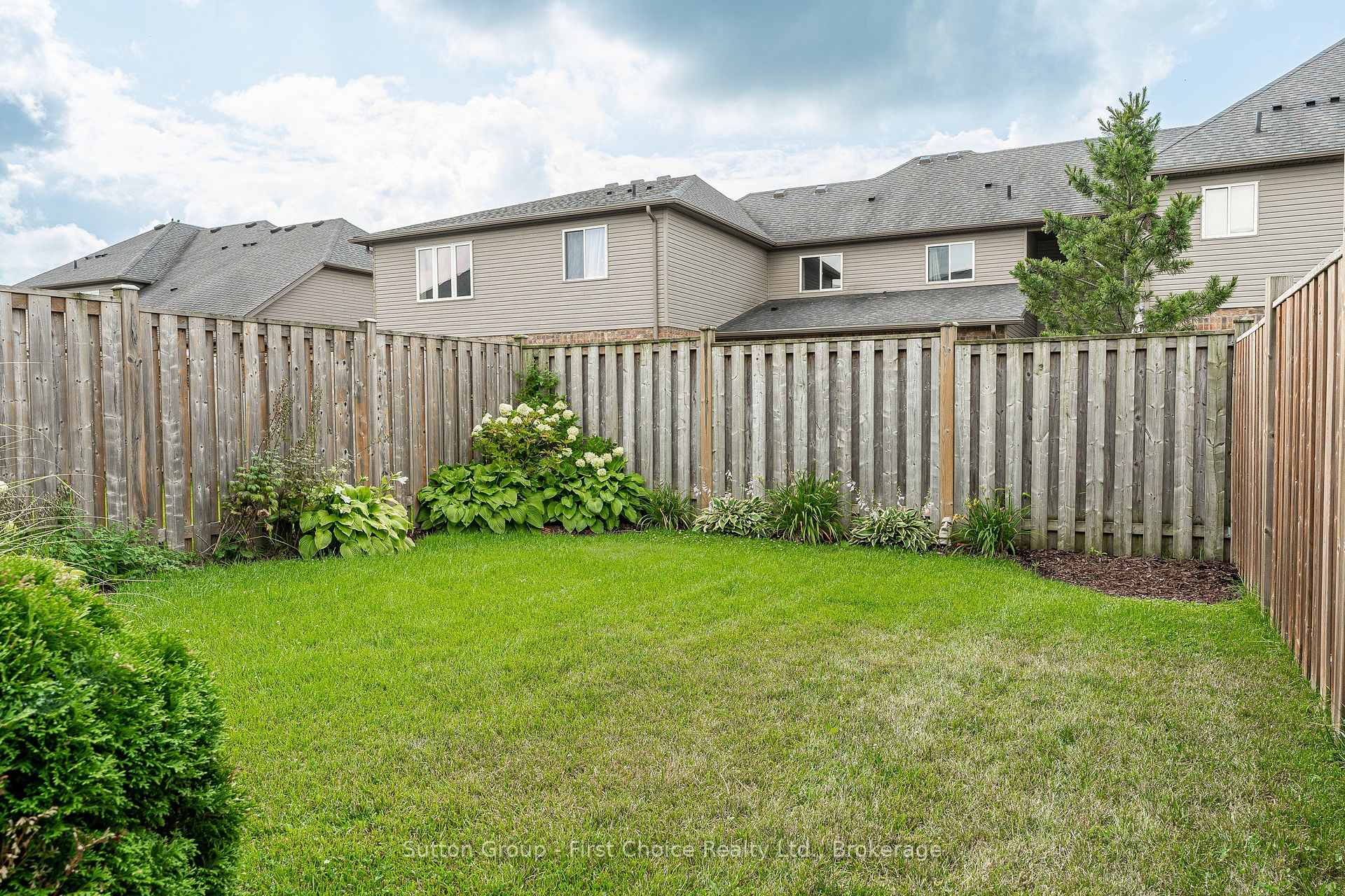 Photo 28 of 6 Robertson Drive, Stratford — HOMEH