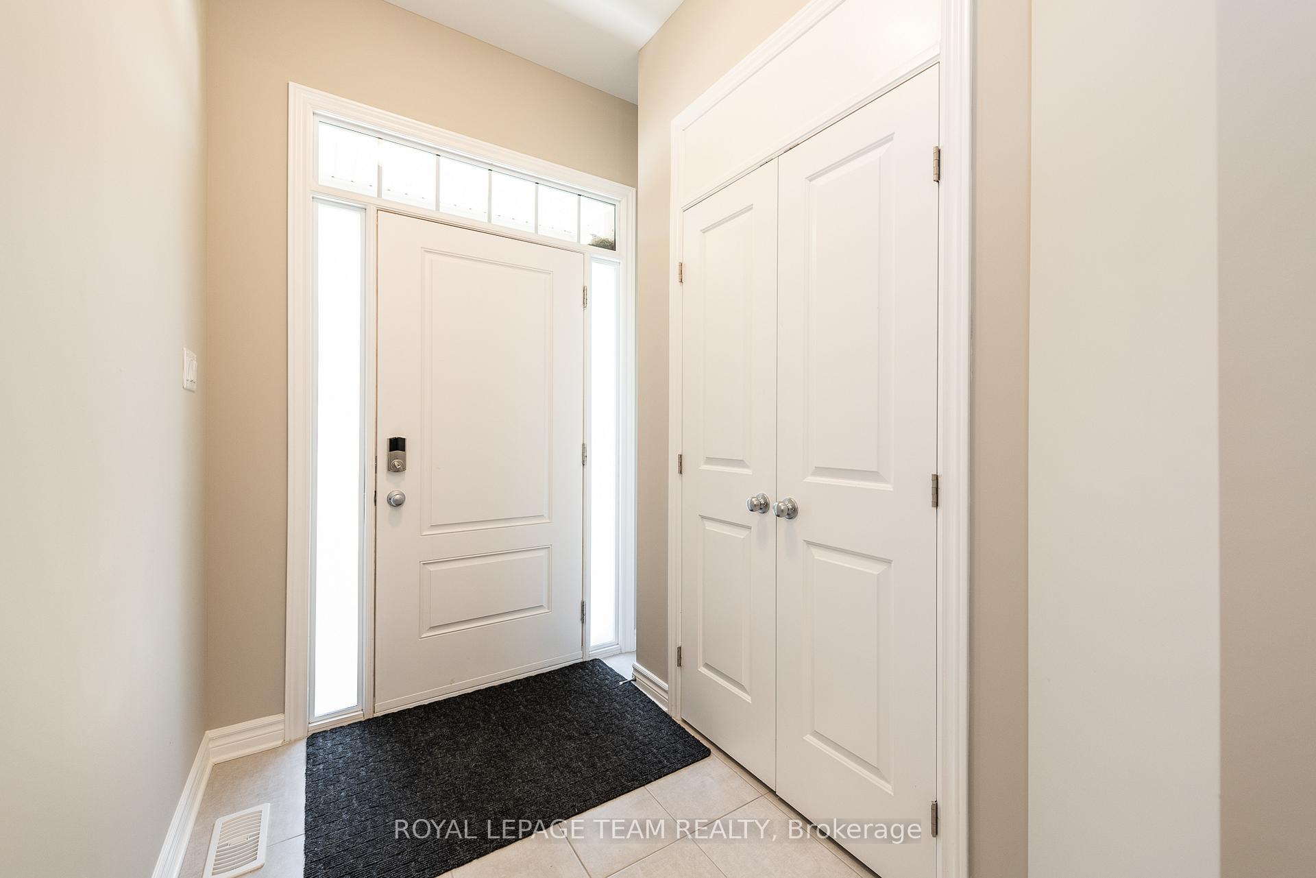 Photo 3 of 442 Warmstone Drive, Ottawa, Stittsville (North) — HOMEH