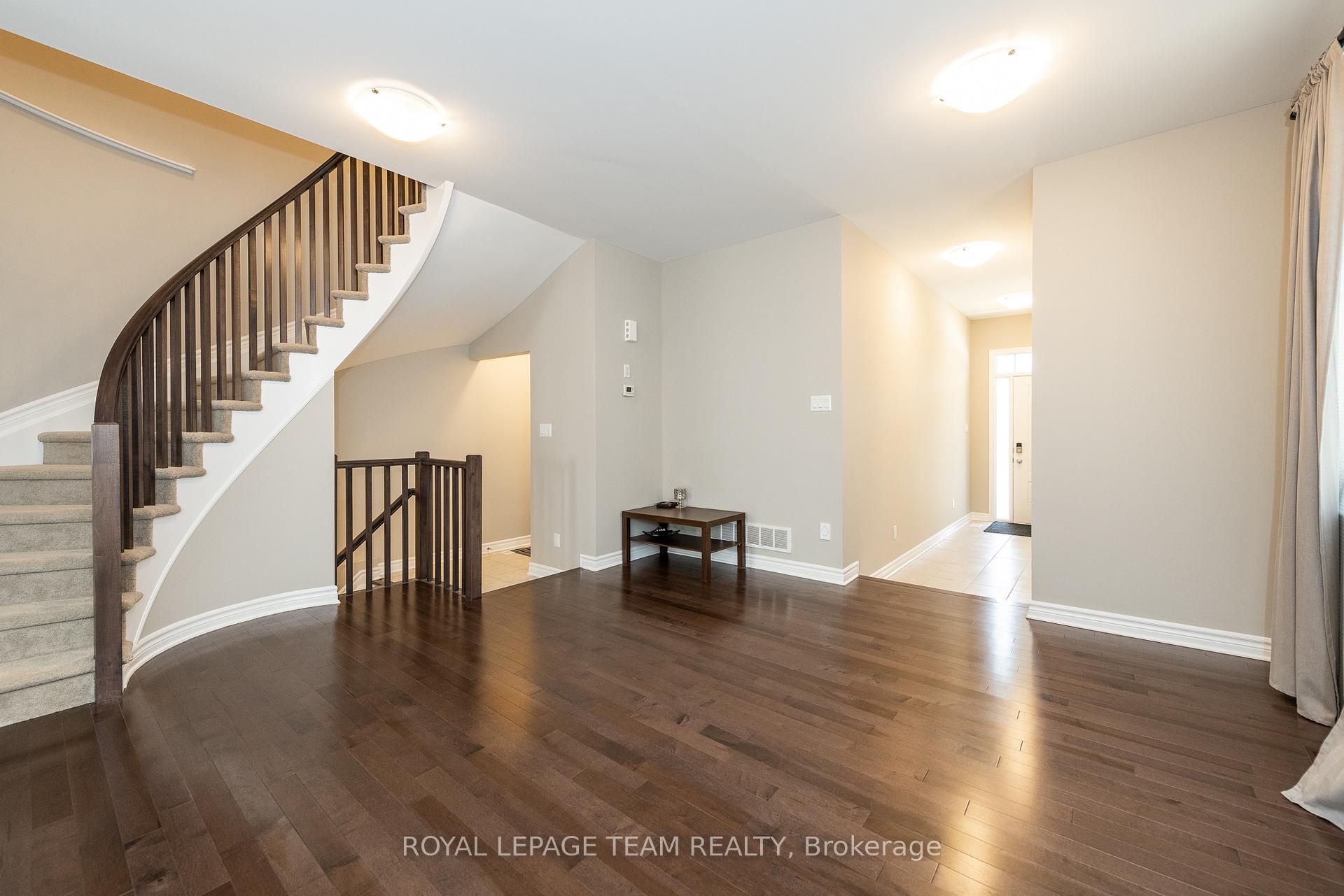 Photo 6 of 442 Warmstone Drive, Ottawa, Stittsville (North) — HOMEH