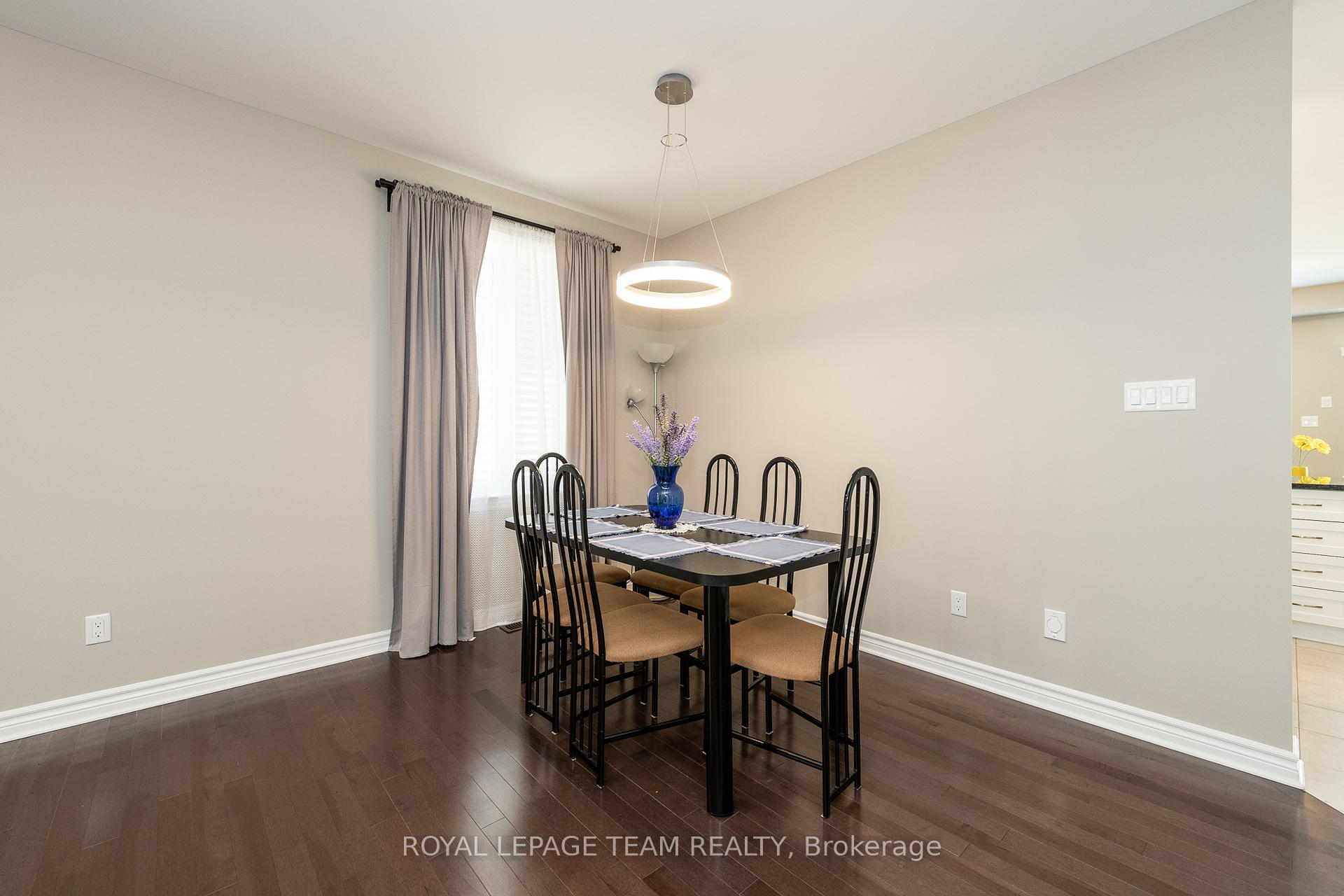 Photo 8 of 442 Warmstone Drive, Ottawa, Stittsville (North) — HOMEH
