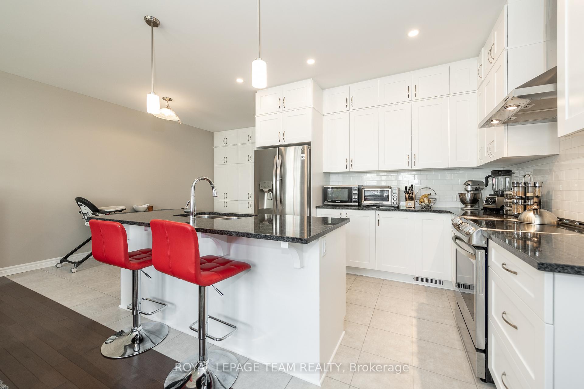 Photo 16 of 442 Warmstone Drive, Ottawa, Stittsville (North) — HOMEH