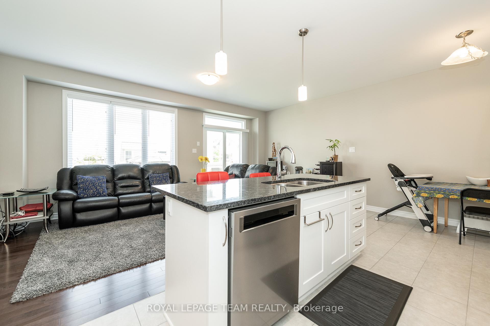 Photo 17 of 442 Warmstone Drive, Ottawa, Stittsville (North) — HOMEH