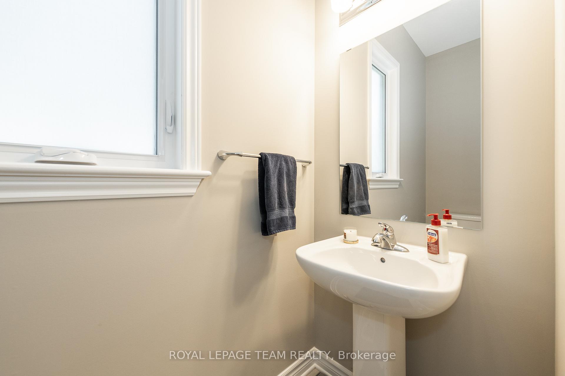 Photo 22 of 442 Warmstone Drive, Ottawa, Stittsville (North) — HOMEH