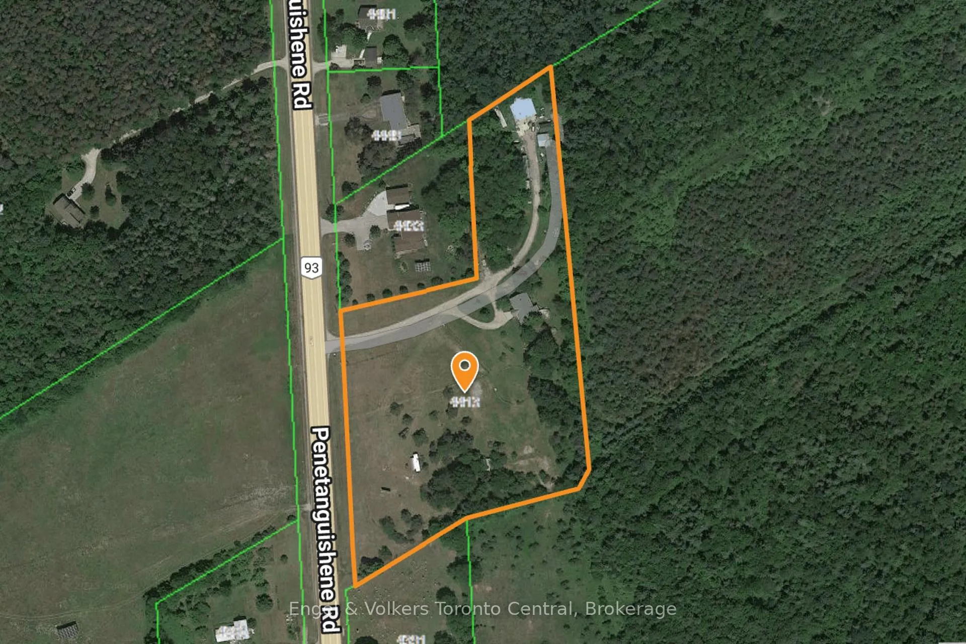 Photo 1 of 4517 Penetanguishene Road, Springwater, Hillsdale — HOMEH