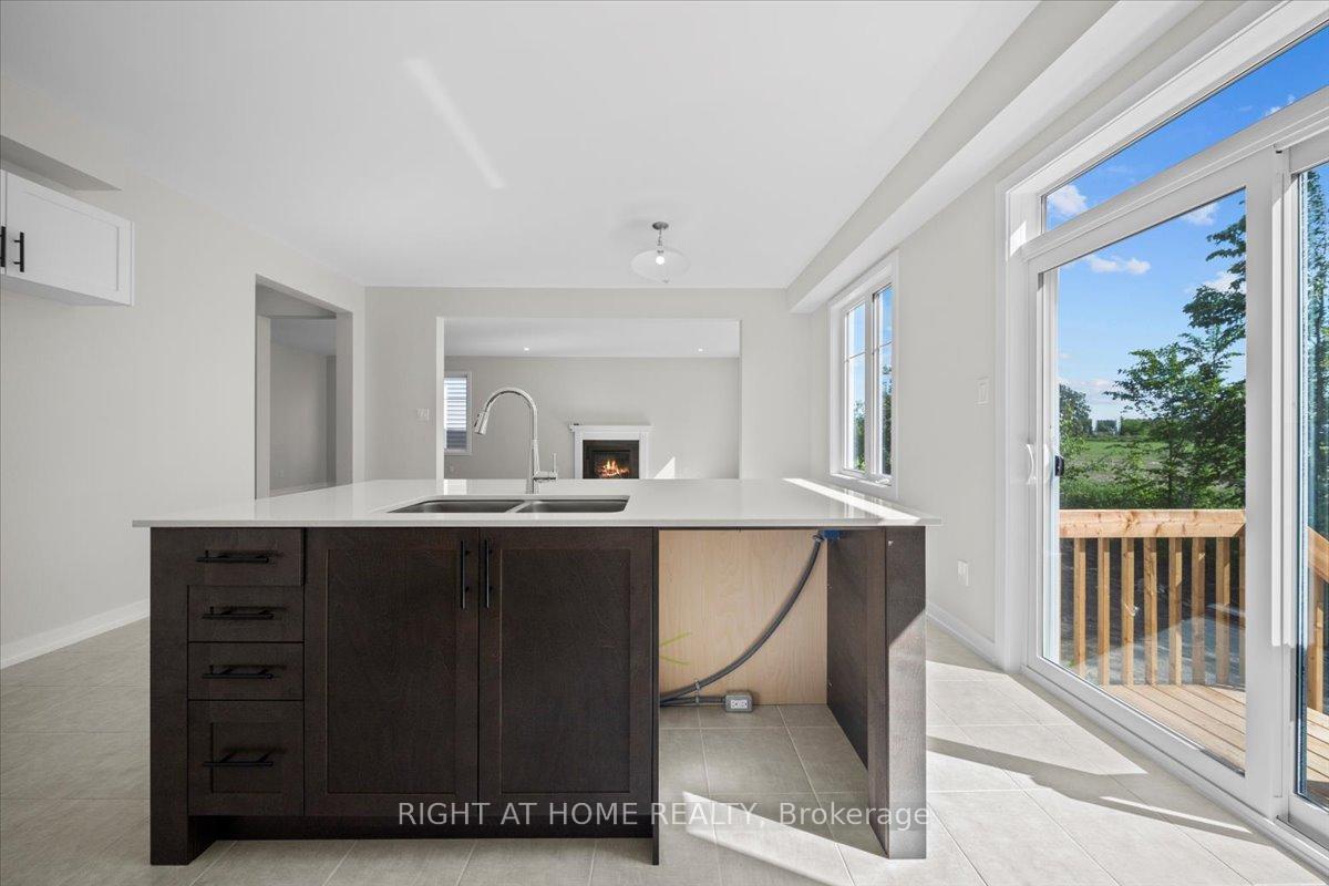 Photo 17 of 91 Hackamore Crescent, Ottawa, Goulbourn Twp From Franktown Rd/South To Rideau — HOMEH