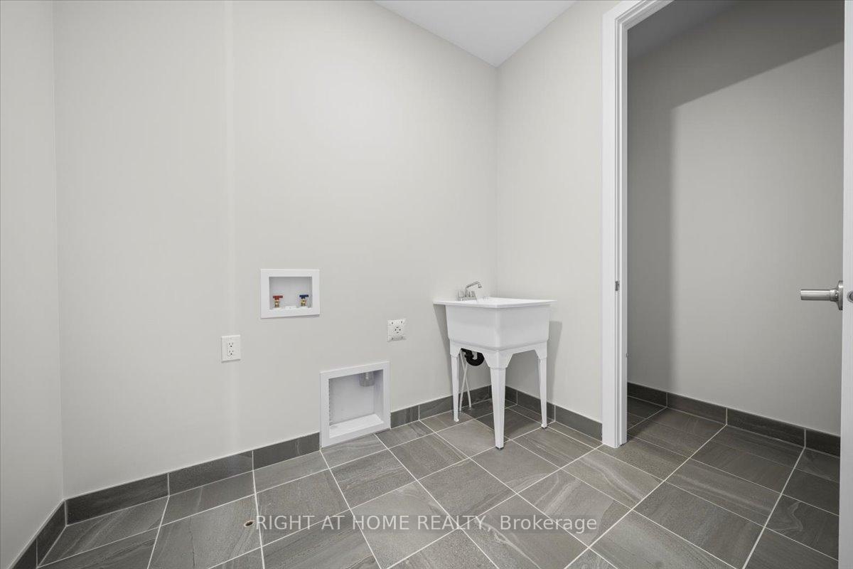 Photo 38 of 91 Hackamore Crescent, Ottawa, Goulbourn Twp From Franktown Rd/South To Rideau — HOMEH