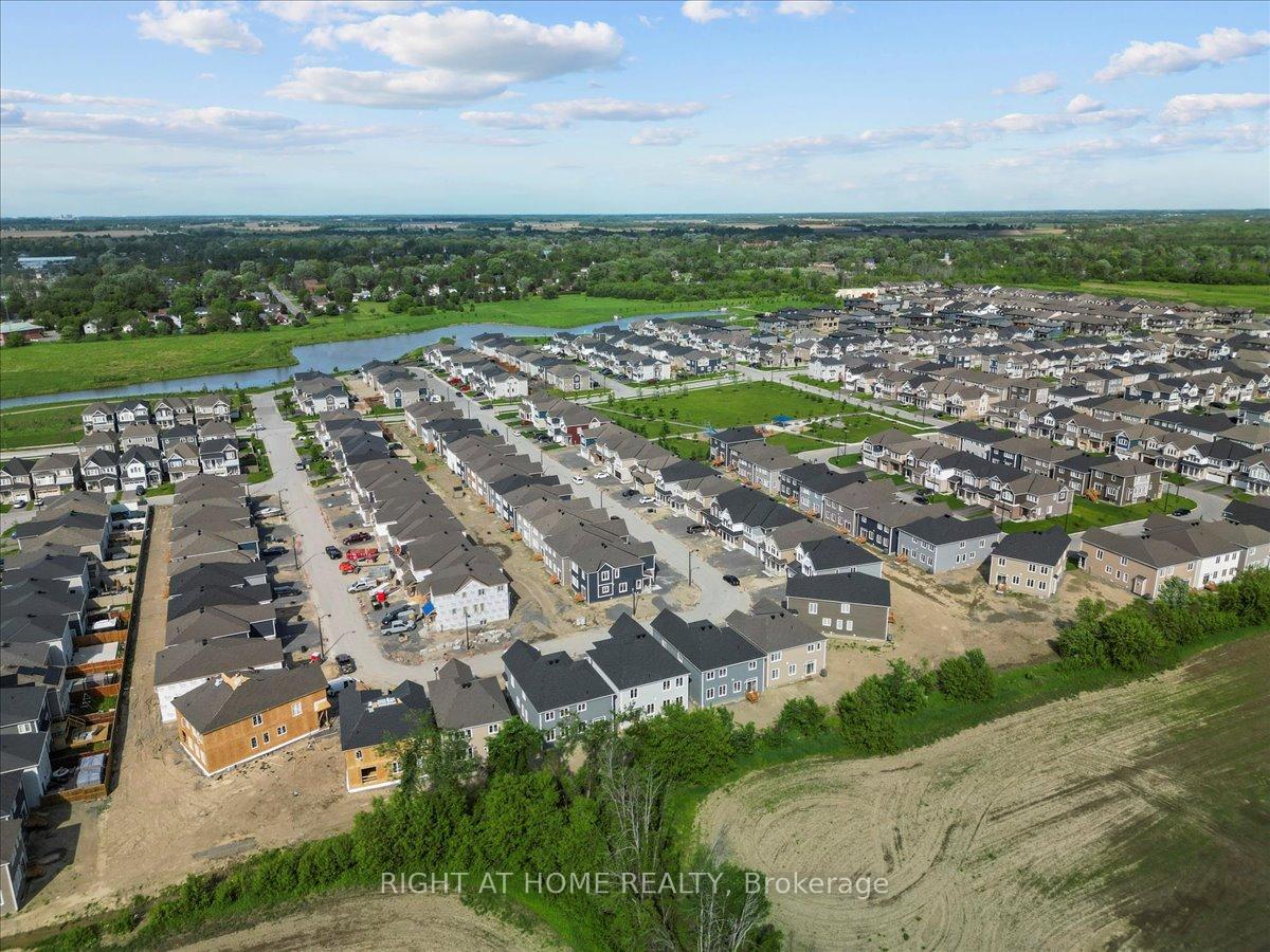 Photo 47 of 91 Hackamore Crescent, Ottawa, Goulbourn Twp From Franktown Rd/South To Rideau — HOMEH