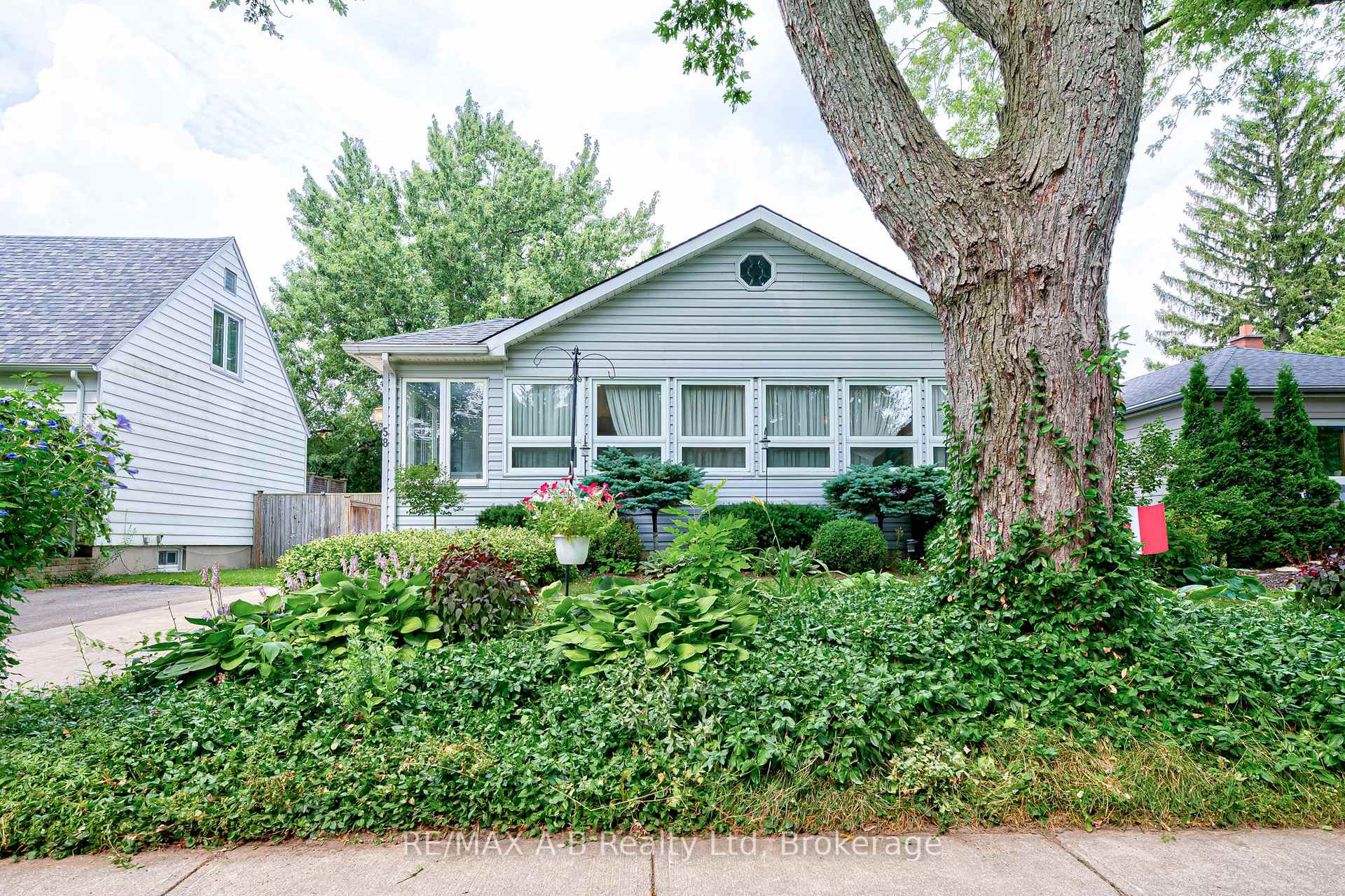 Photo 2 of 58 Normandy Drive, Stratford — HOMEH