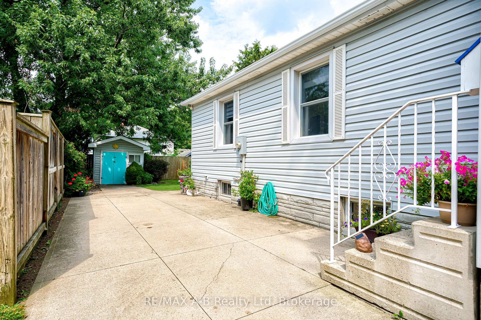 Photo 5 of 58 Normandy Drive, Stratford — HOMEH