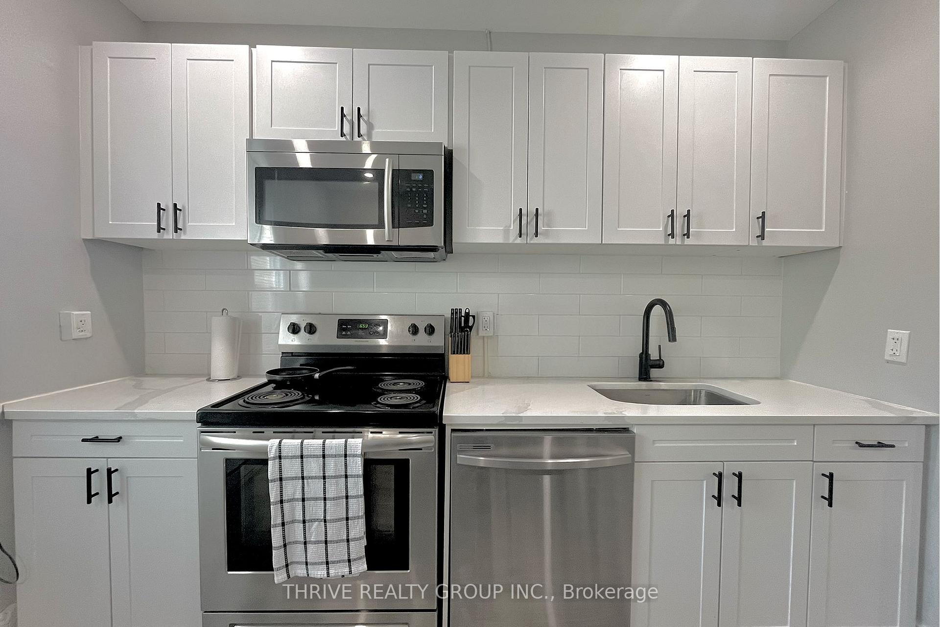 Photo 3 of Unit 2, 284 Talbot Street, St. Thomas — HOMEH