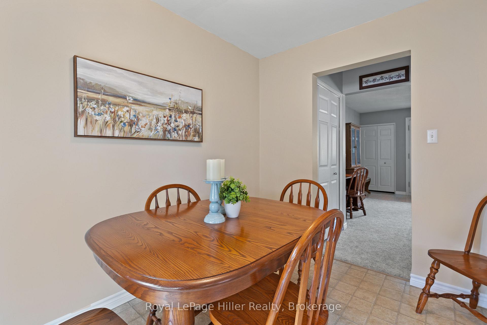 Photo 16 of 47 Kemp Crescent, Stratford — HOMEH