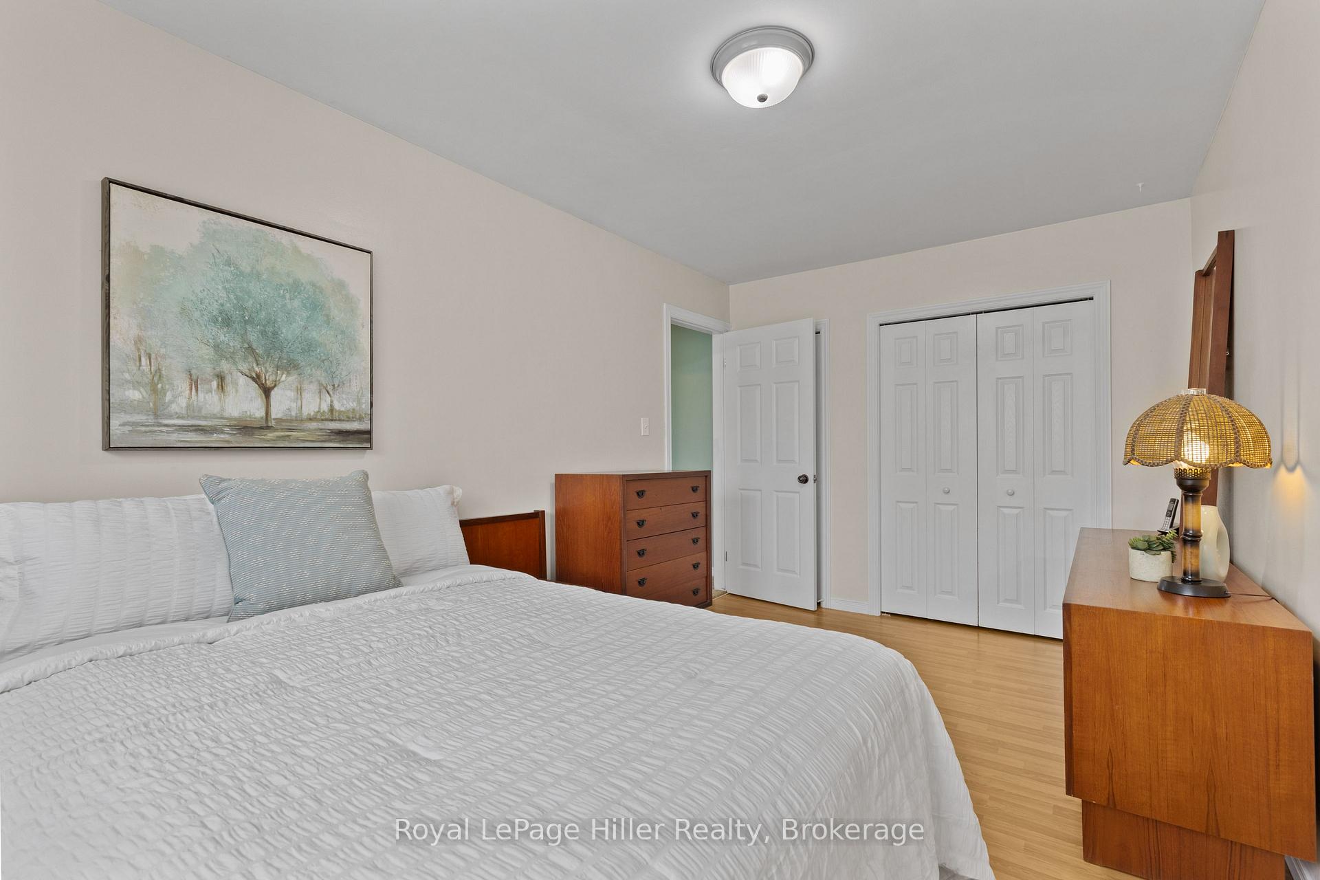 Photo 18 of 47 Kemp Crescent, Stratford — HOMEH