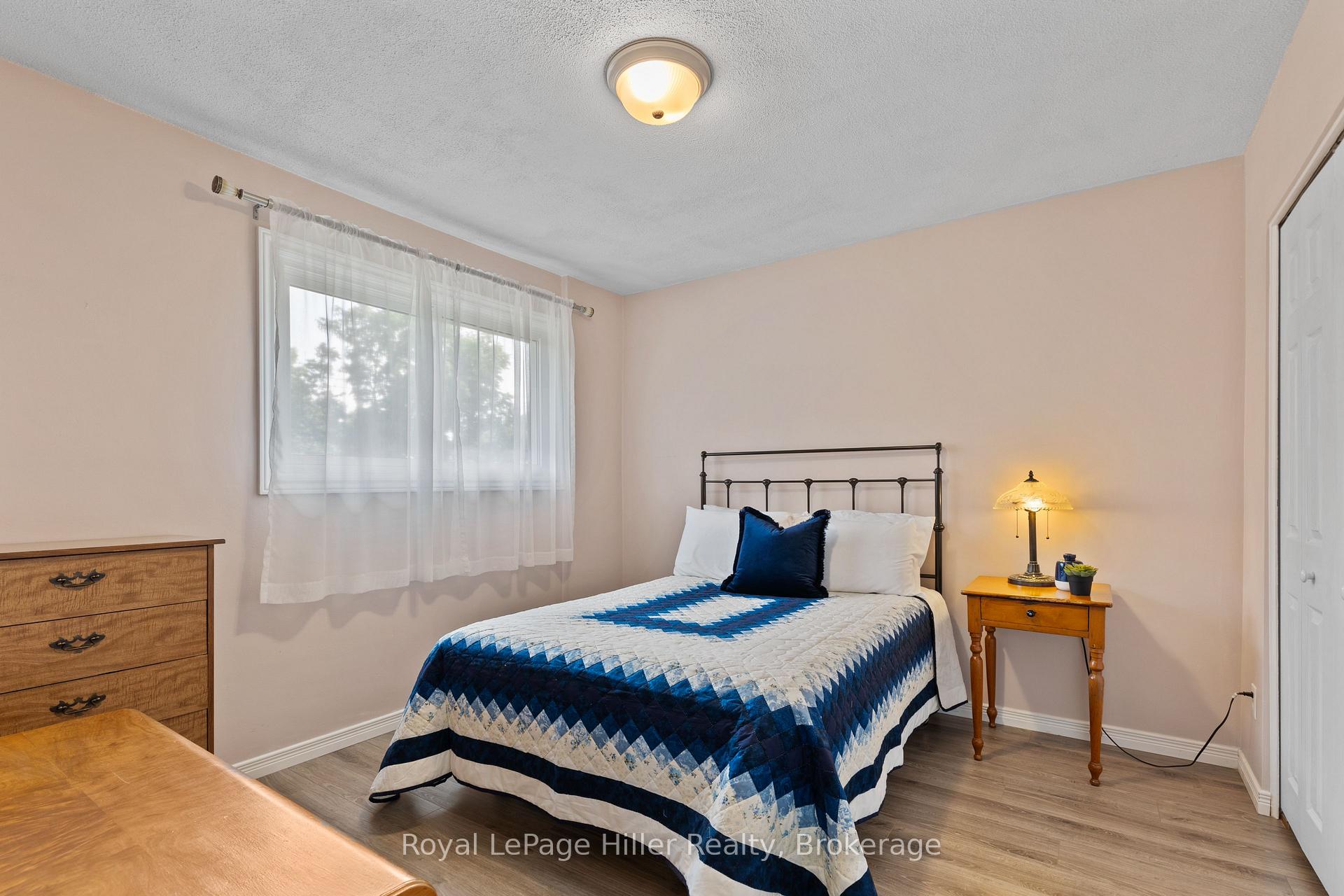 Photo 20 of 47 Kemp Crescent, Stratford — HOMEH