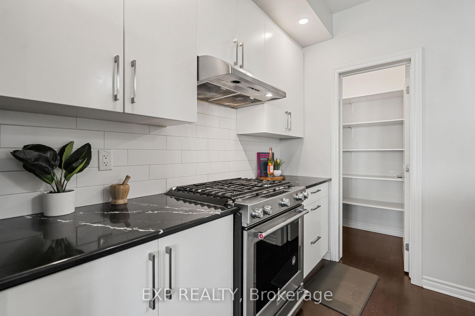 Photo 8 of 512 Edenwylde Drive E, Ottawa, Remainder of Stittsville & Area — HOMEH